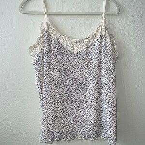 Everleigh cream ditsy floral tank. Size large. Nwt